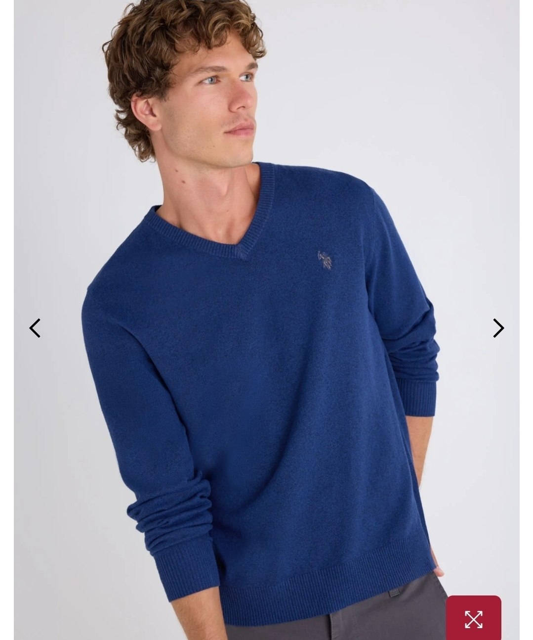 SOFT V-NECK SWEATER