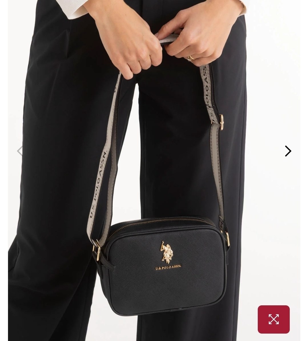 CLASSIC ZIP CROSSBODY BAG