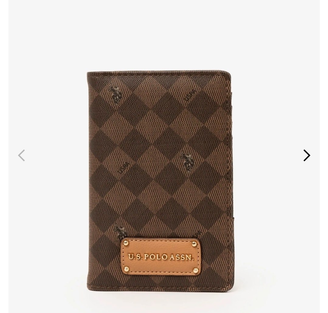 DIAMOND PASSPORT CASE