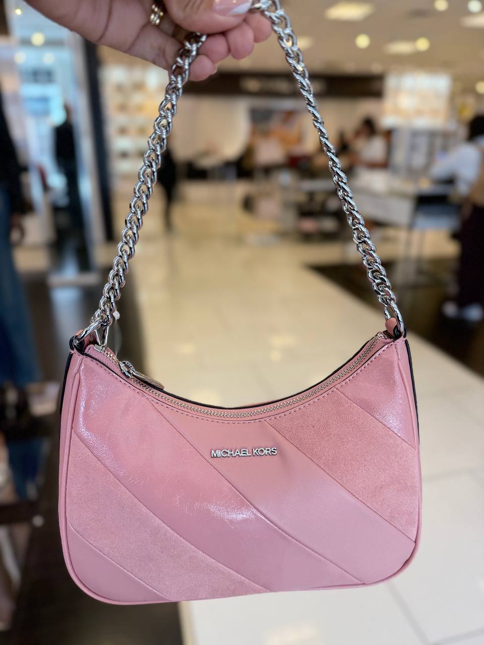 JET SET TRAVEL  LG XBODY