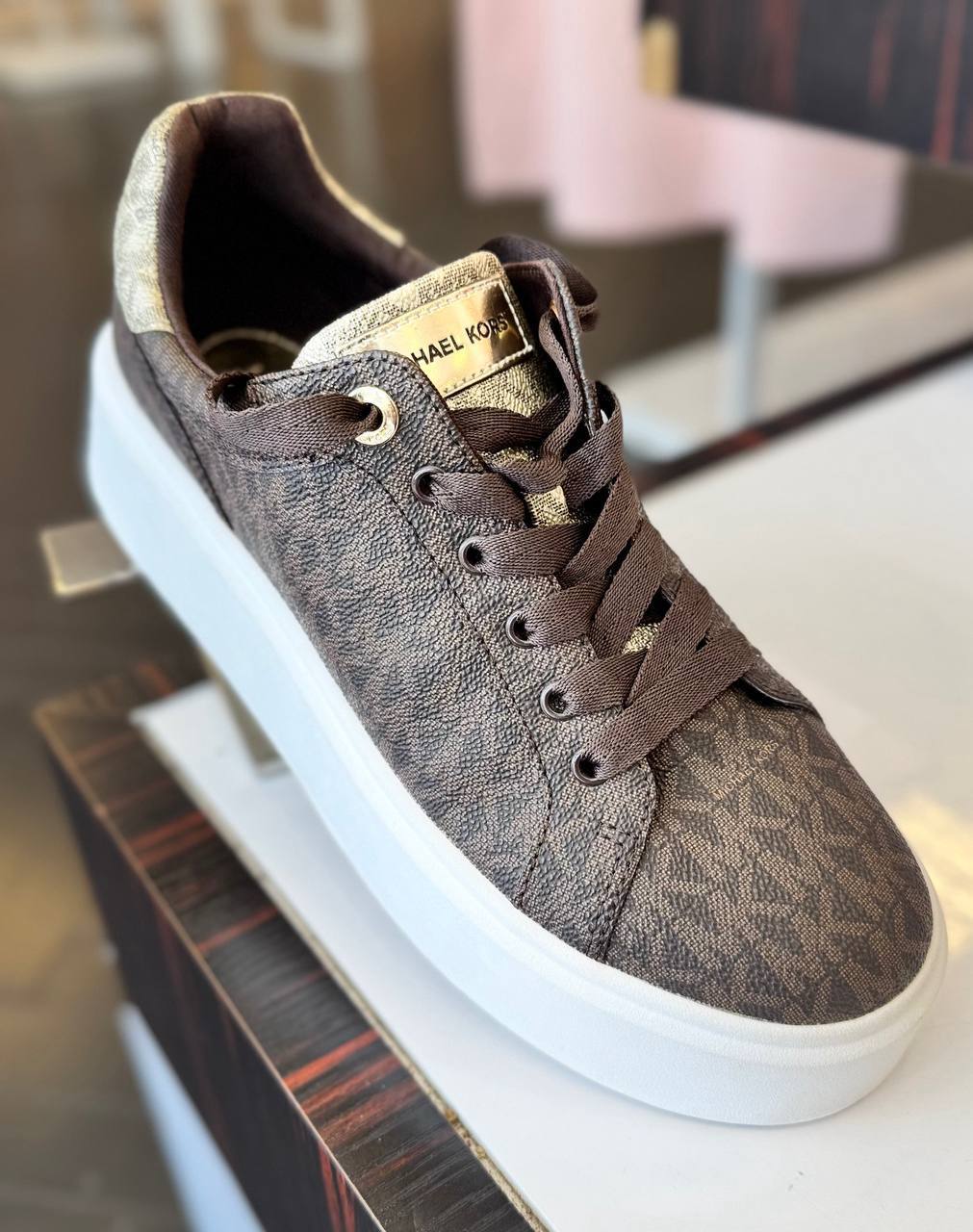 Tenis Romey Lace