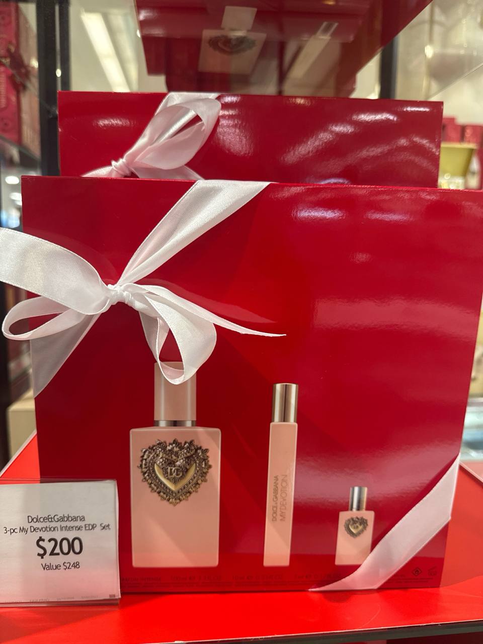 DOLCE & GABBANA kit