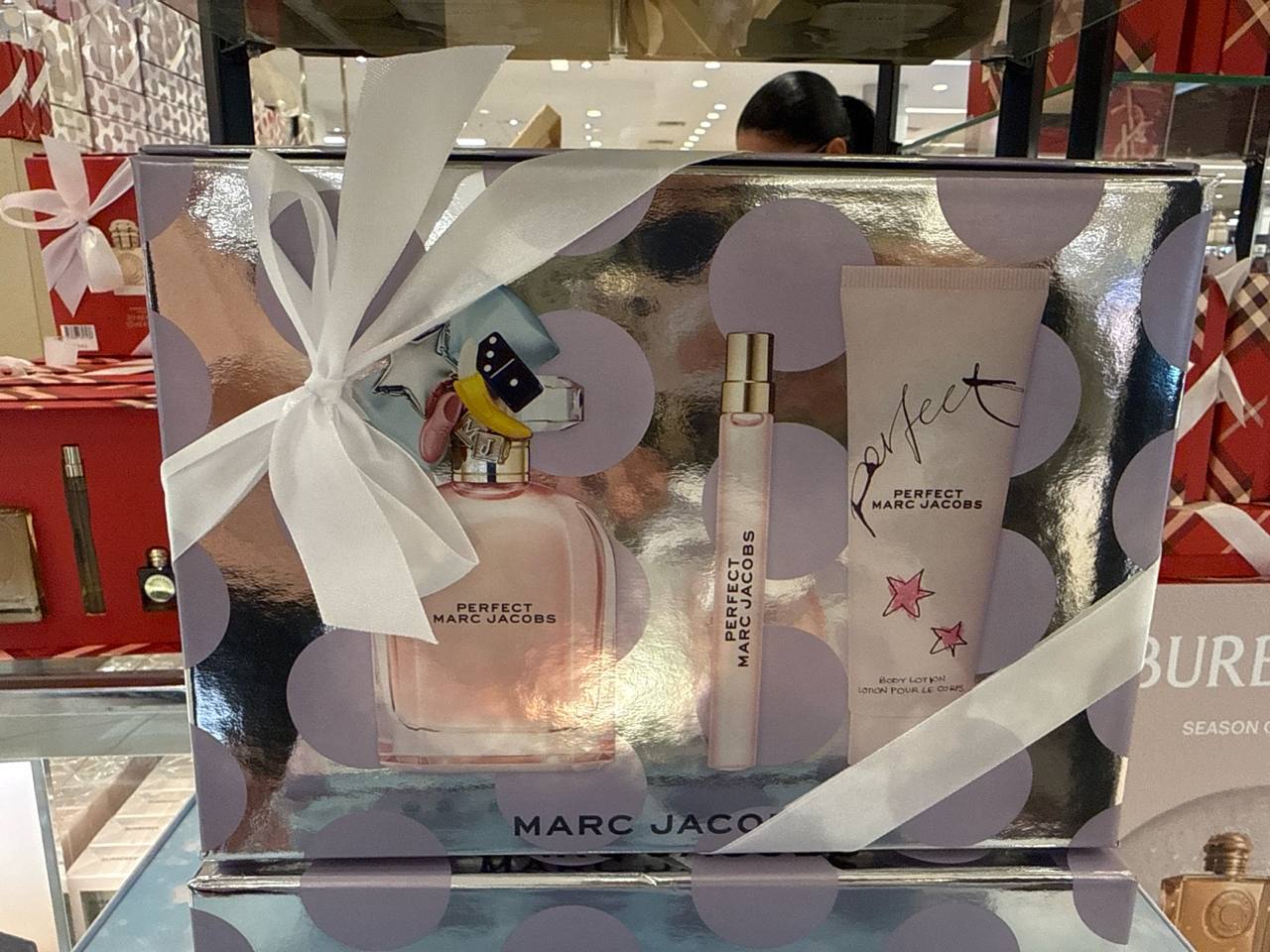 MARC JACOBS kit
