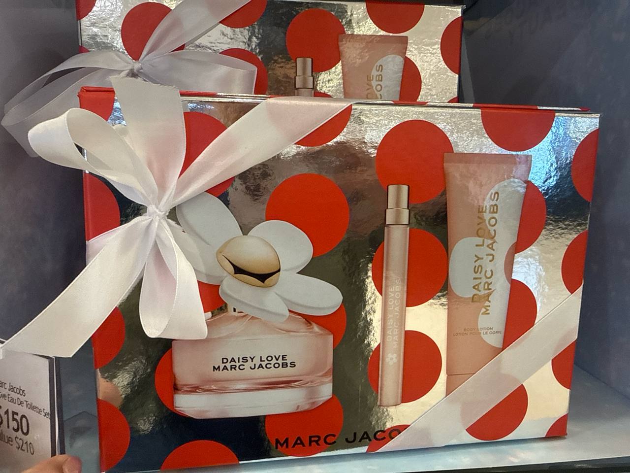 MARC JACOBS kit