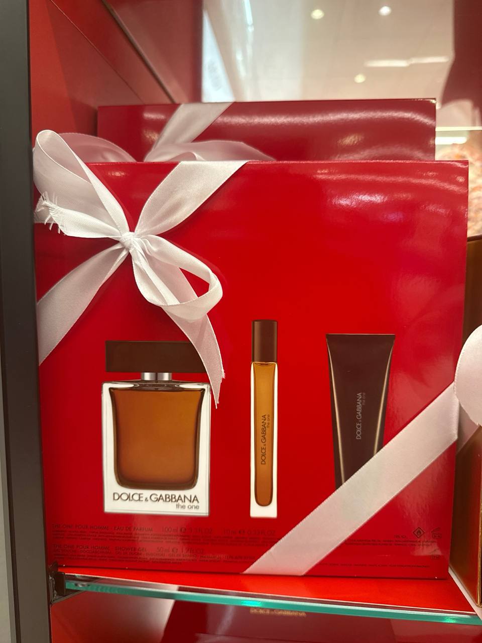 DOLCE & GABBANA  kit
