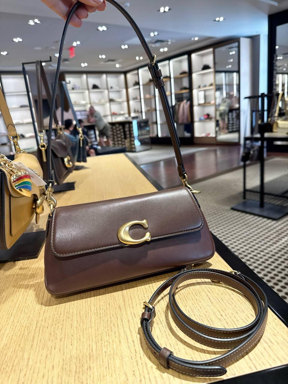 Bolsa Coach pequena