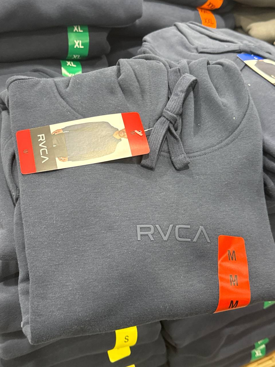 Promo 01/11 moletom
com Fleece   RVCA