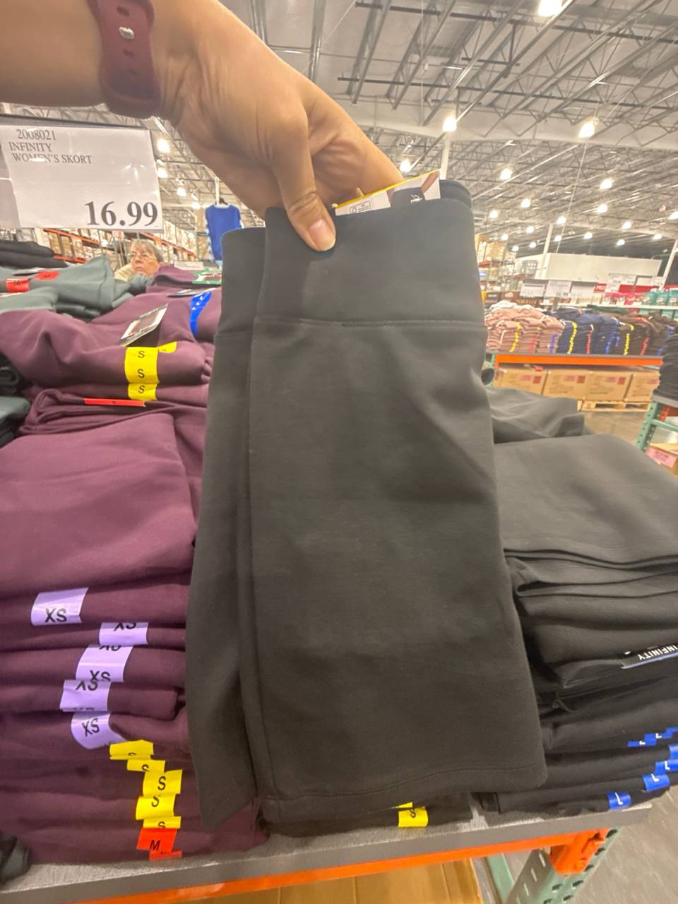 saia justa com shorts