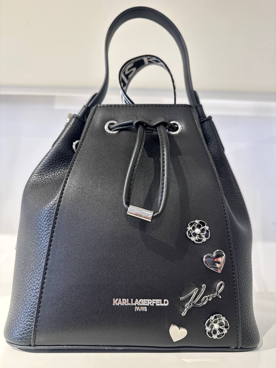 bolsa média com alça transversal em pano