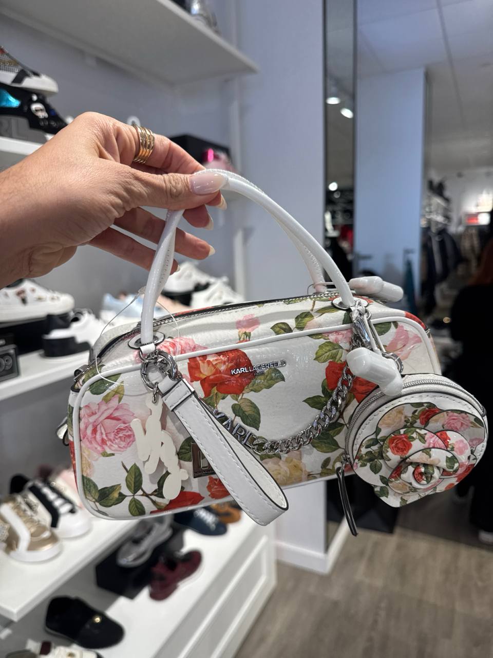 bolsa pequena com alça transversal