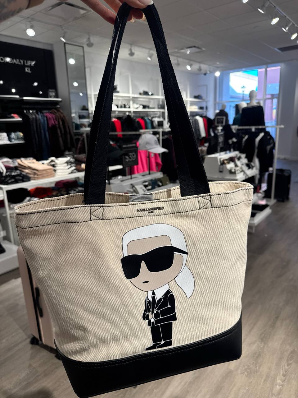tote media