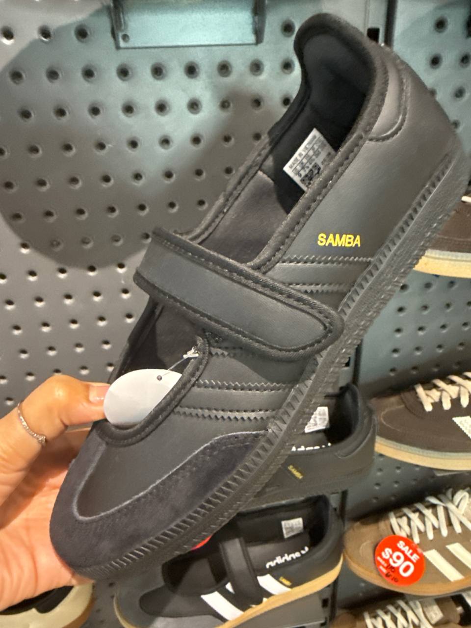 sapatilha    Adidas numero  Americano