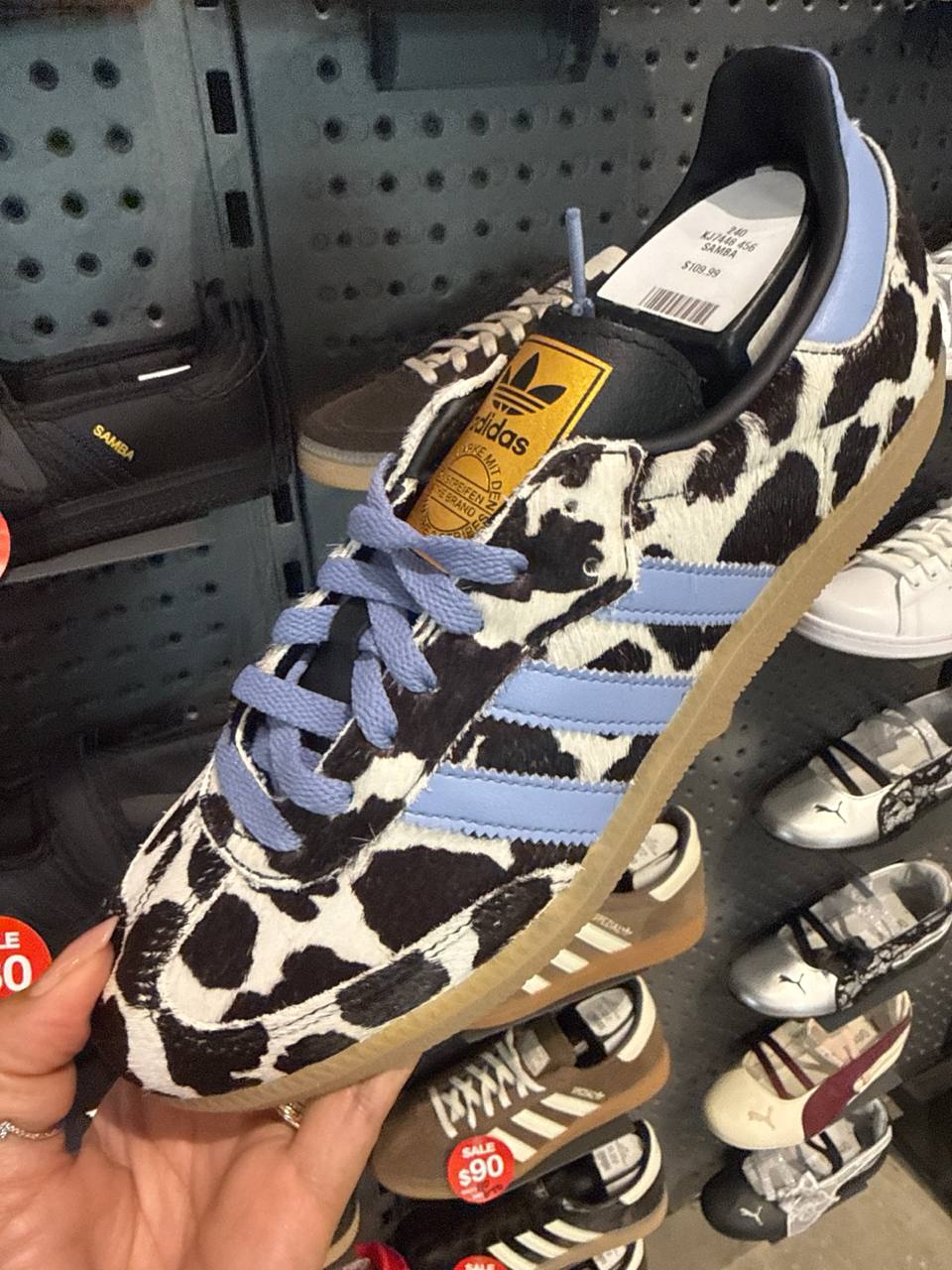 Tenis  Adidas numero  Americano