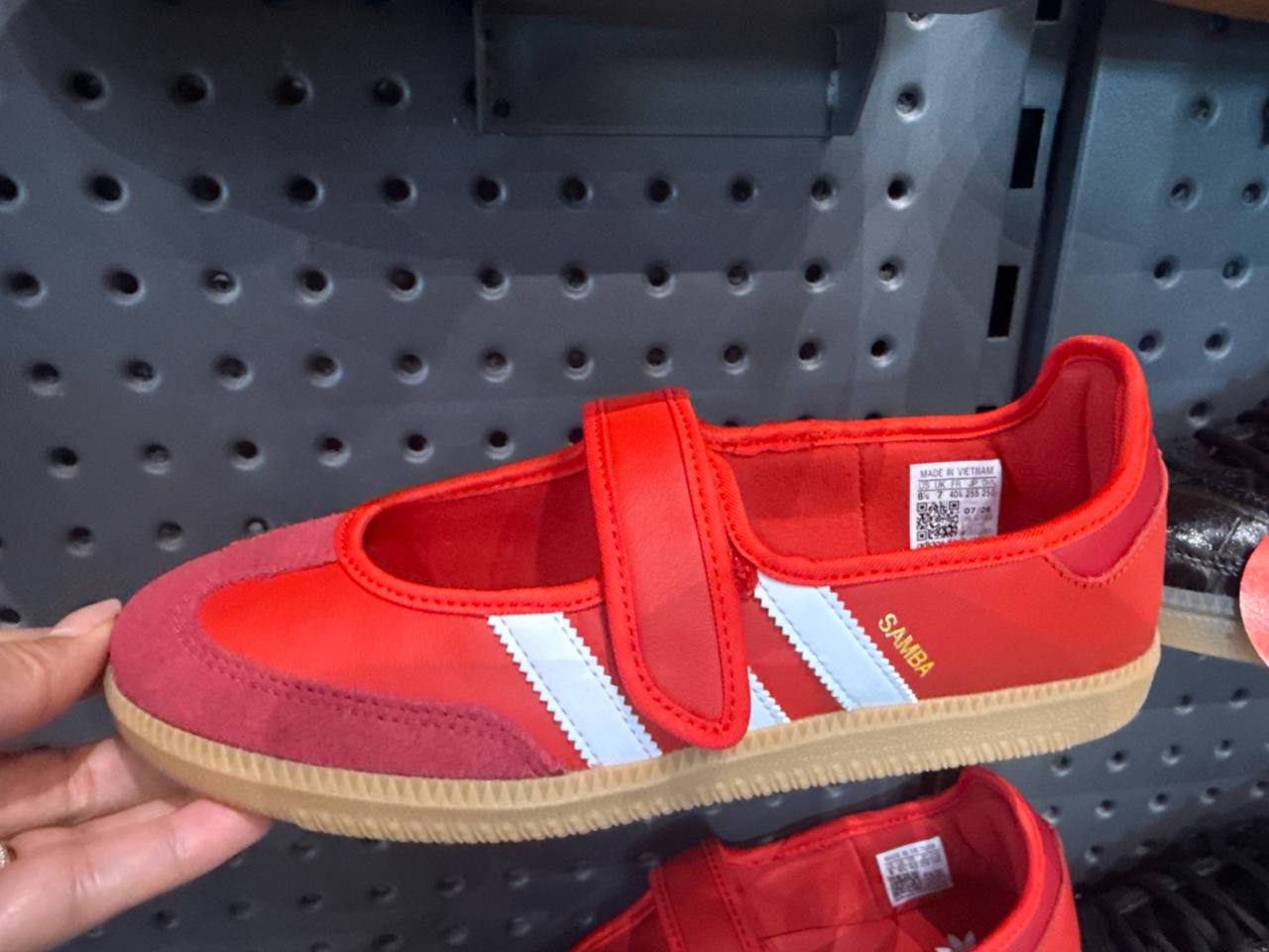 sapatilha    Adidas numero  Americano