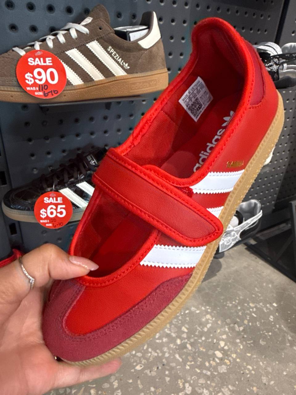sapatilha    Adidas numero  Americano