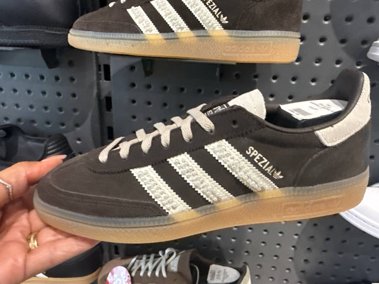 Tenis  Adidas numero  Americano