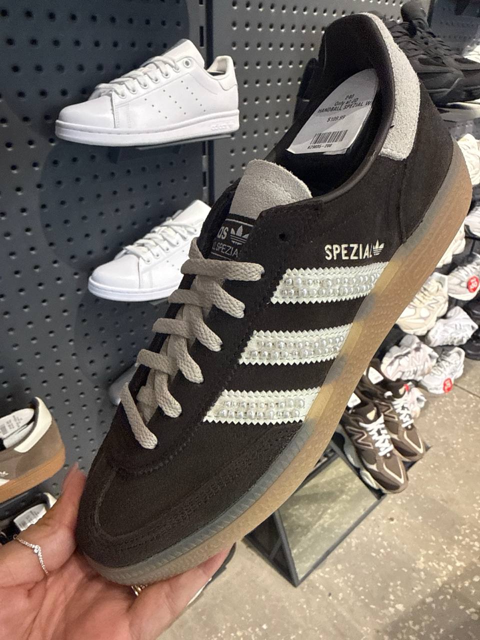 Tenis  Adidas numero  Americano
