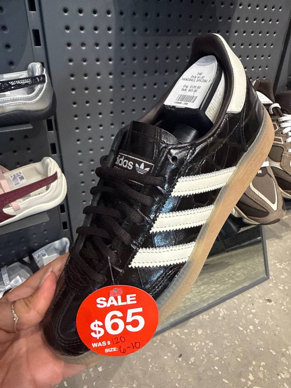 Tenis  Adidas numero  Americano