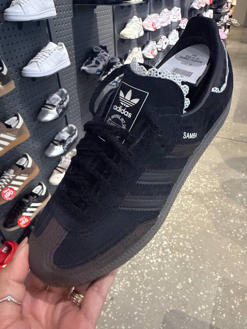 Tenis  Adidas numero  Americano