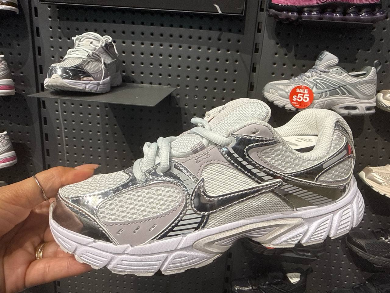 tênis KIDS número Americano  NIKE