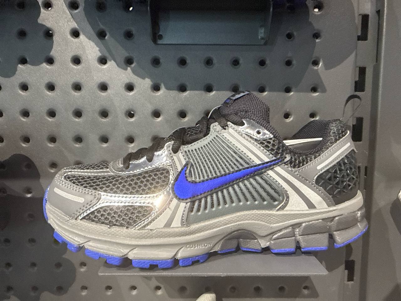 tênis KIDS número Americano  NIKE