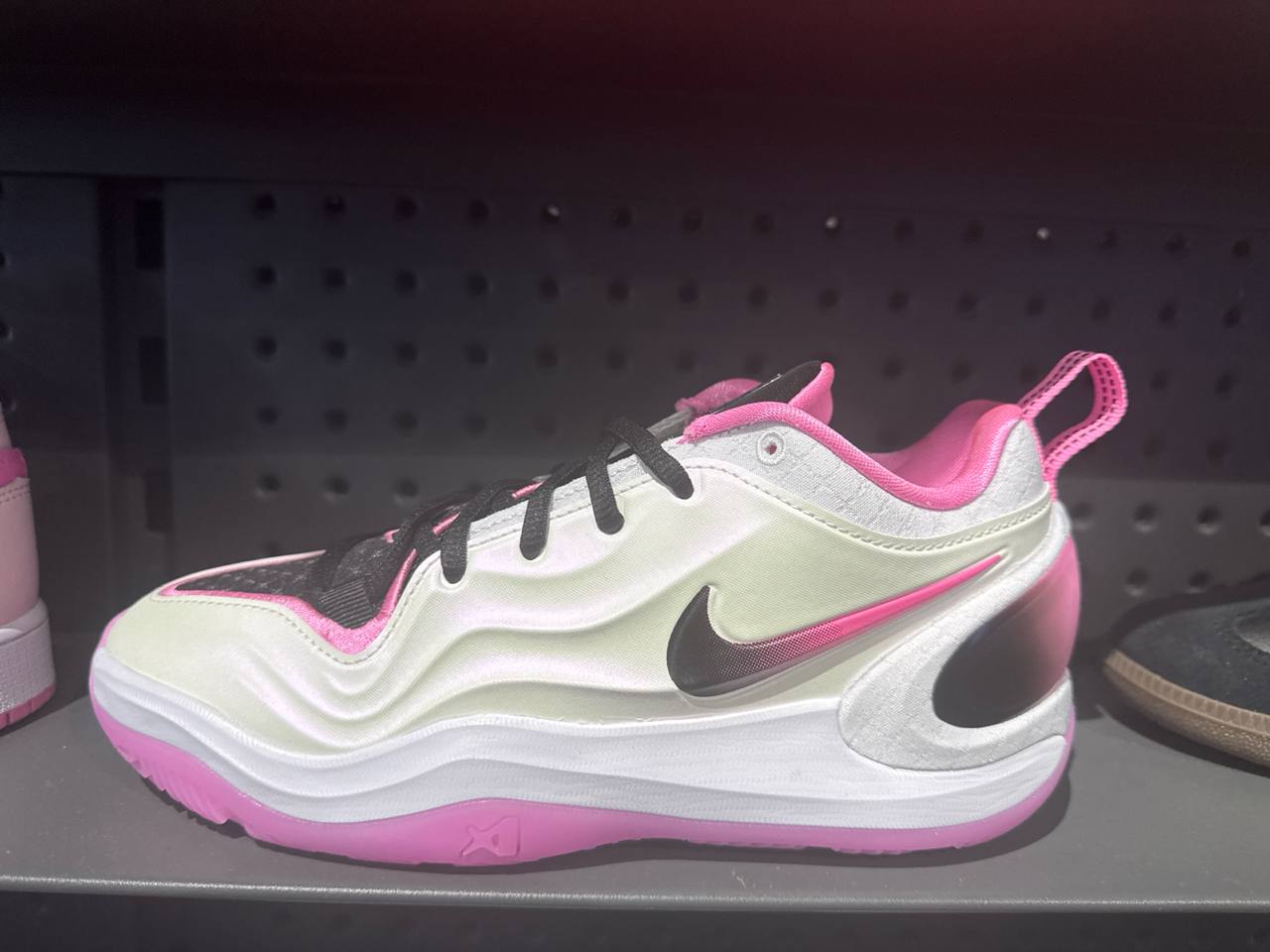 tênis KIDS número Americano  NIKE