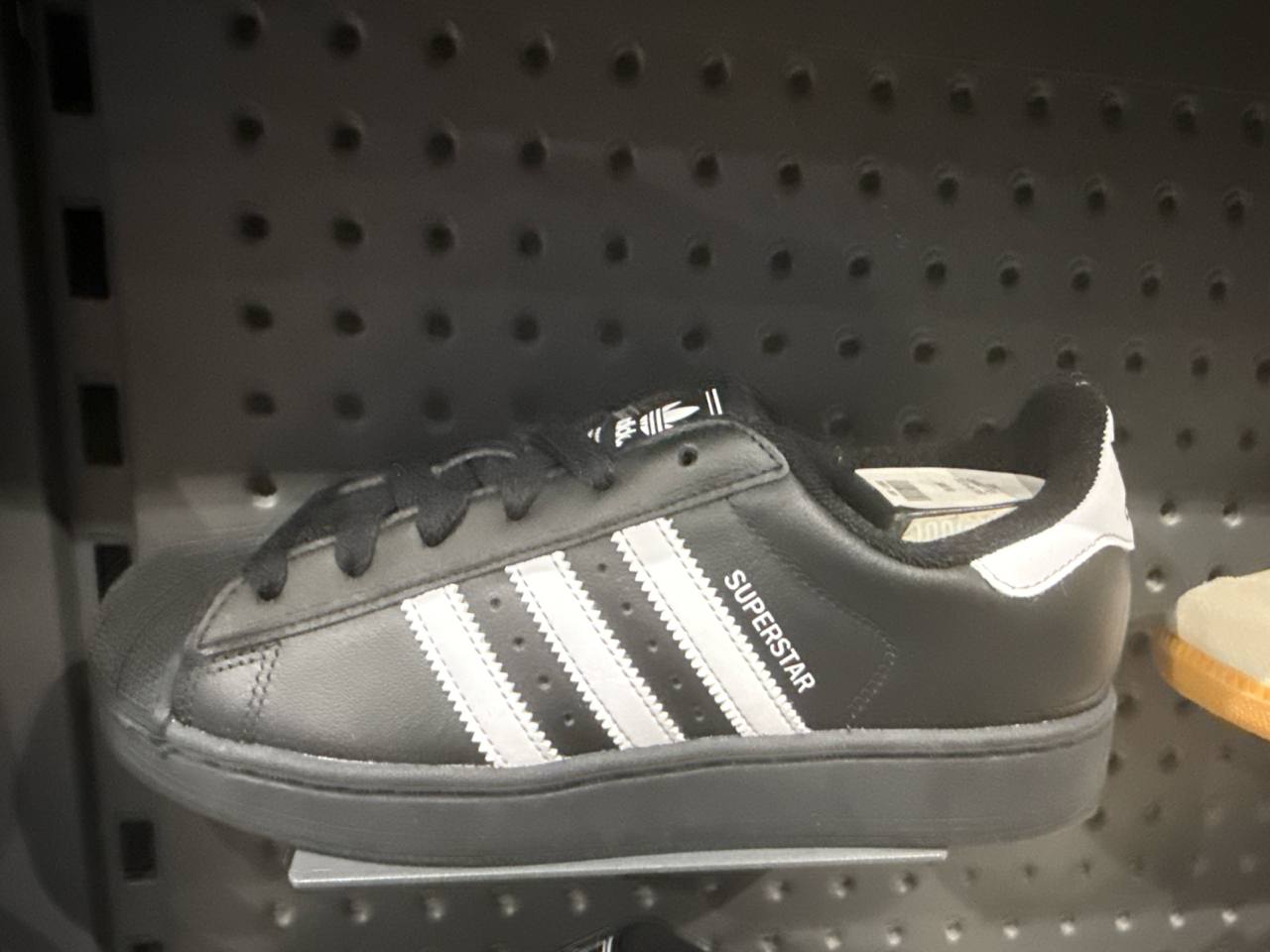 tênis KIDS número Americano  Adidas