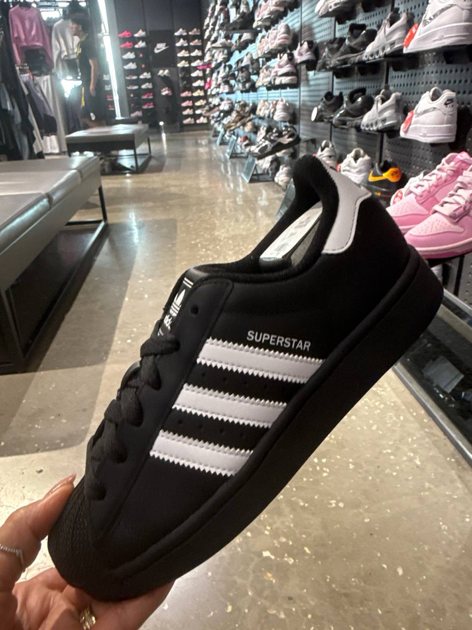 tênis KIDS número Americano  Adidas