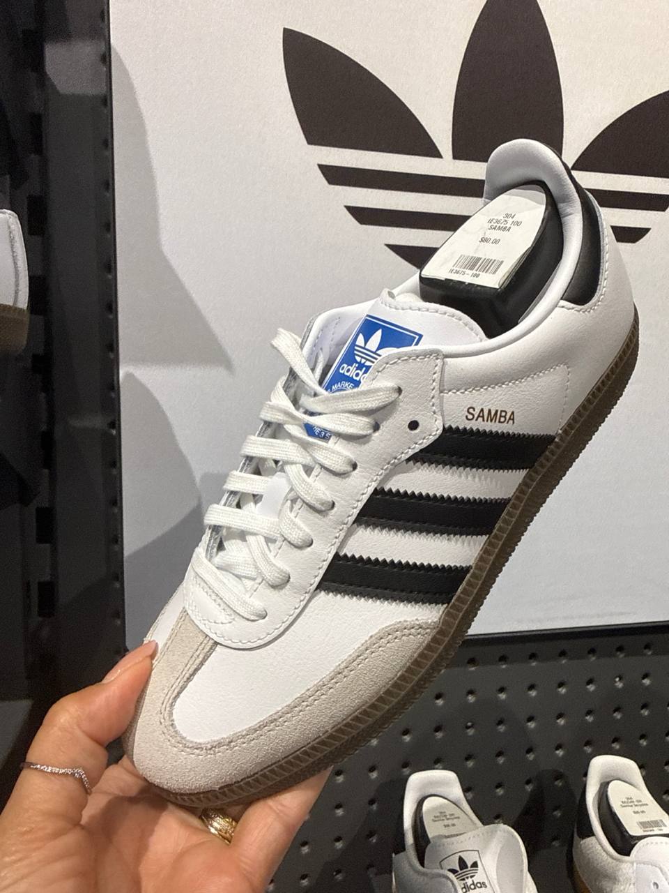 tênis KIDS número Americano  Adidas