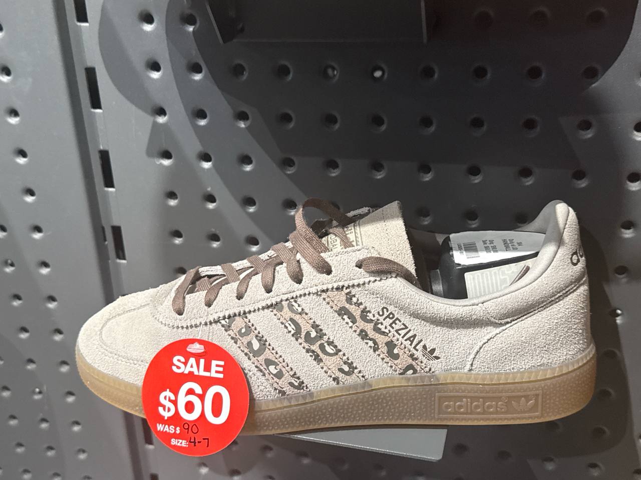 tênis KIDS número Americano  Adidas