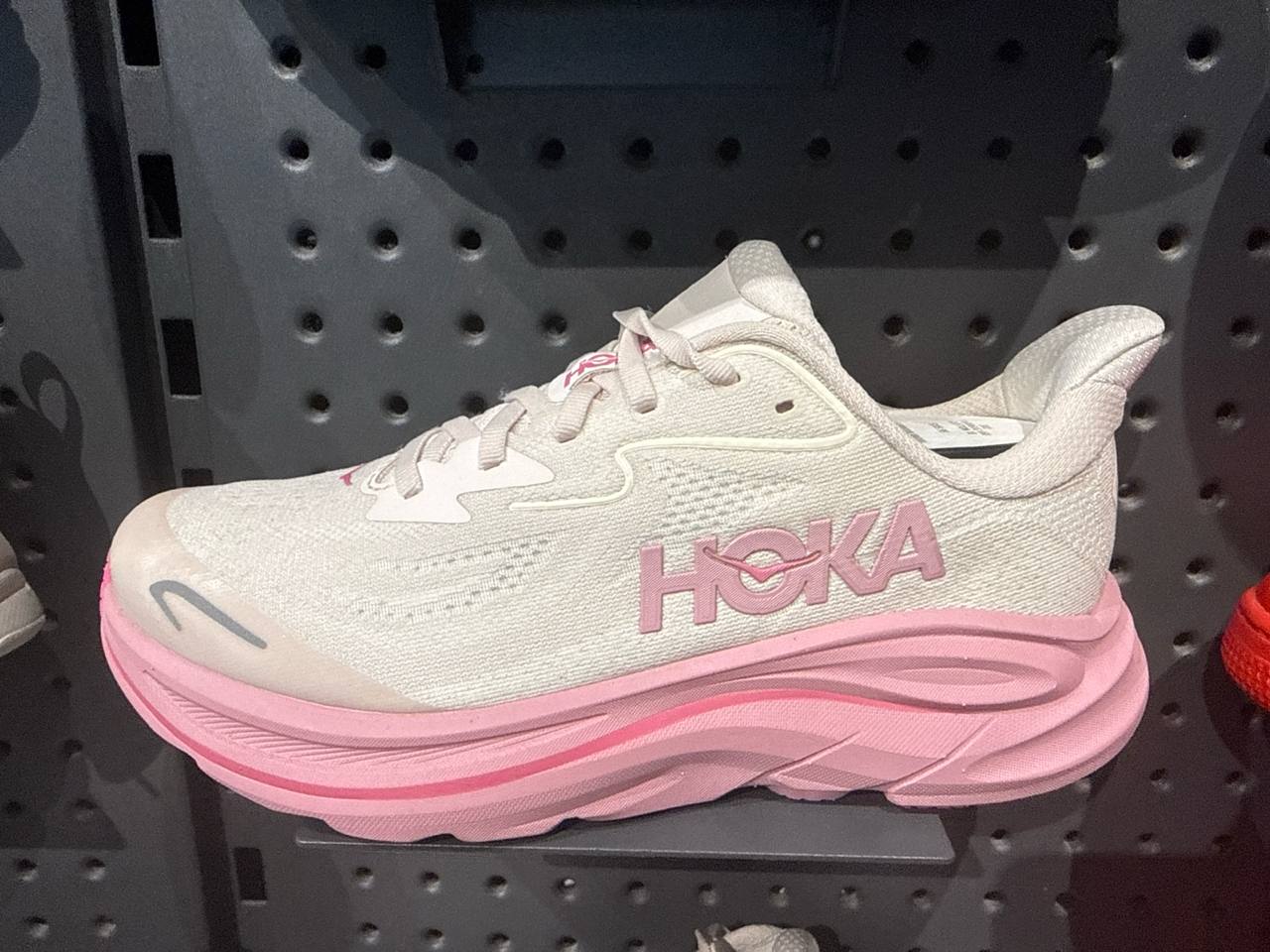 tênis KIDS número Americano  HOKA