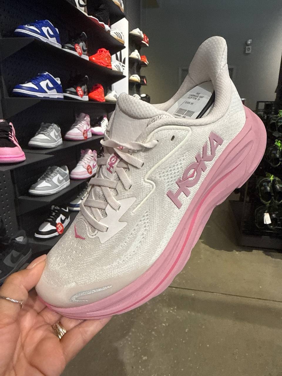 tênis KIDS número Americano  HOKA