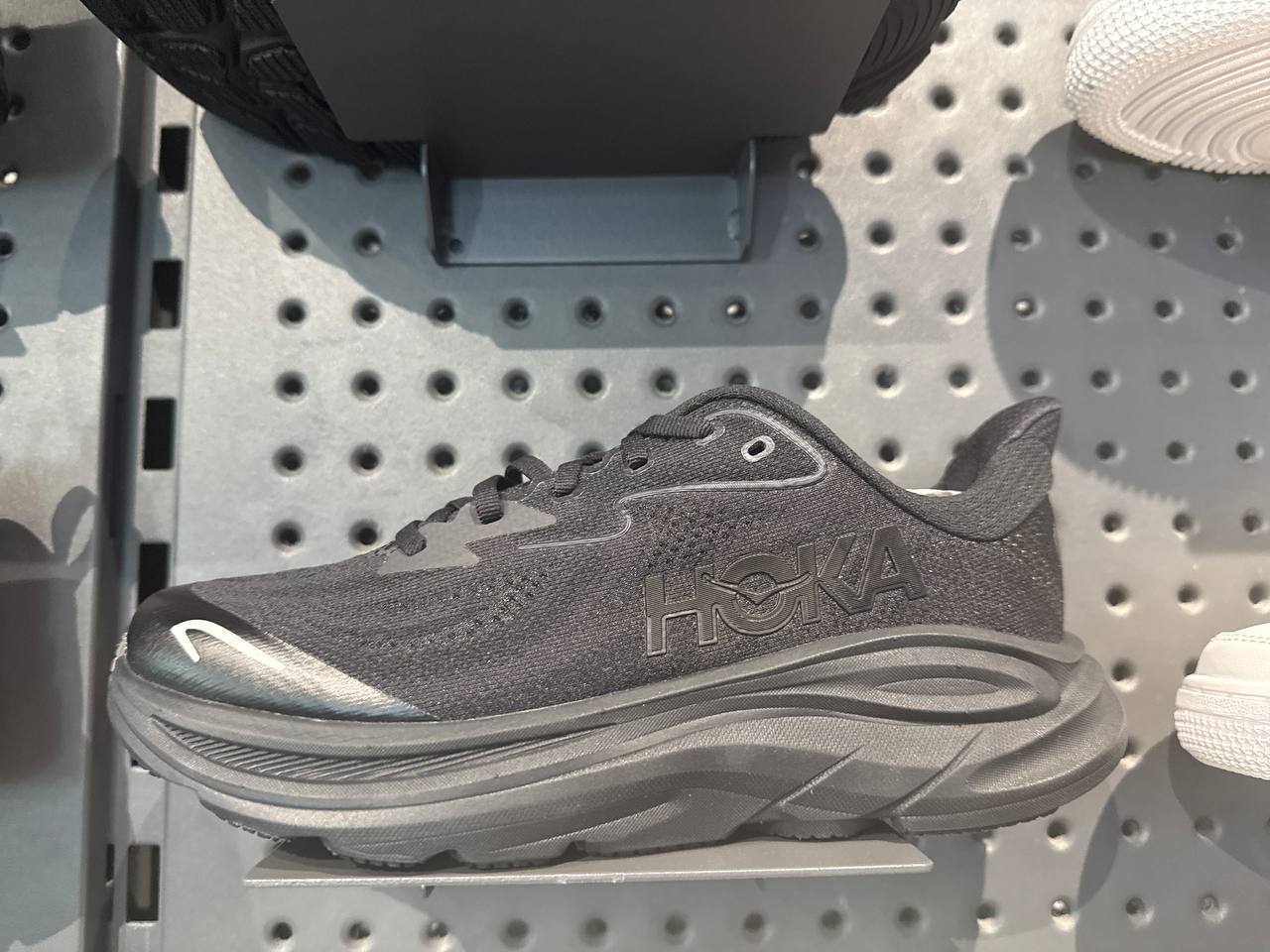 tênis KIDS número Americano  HOKA