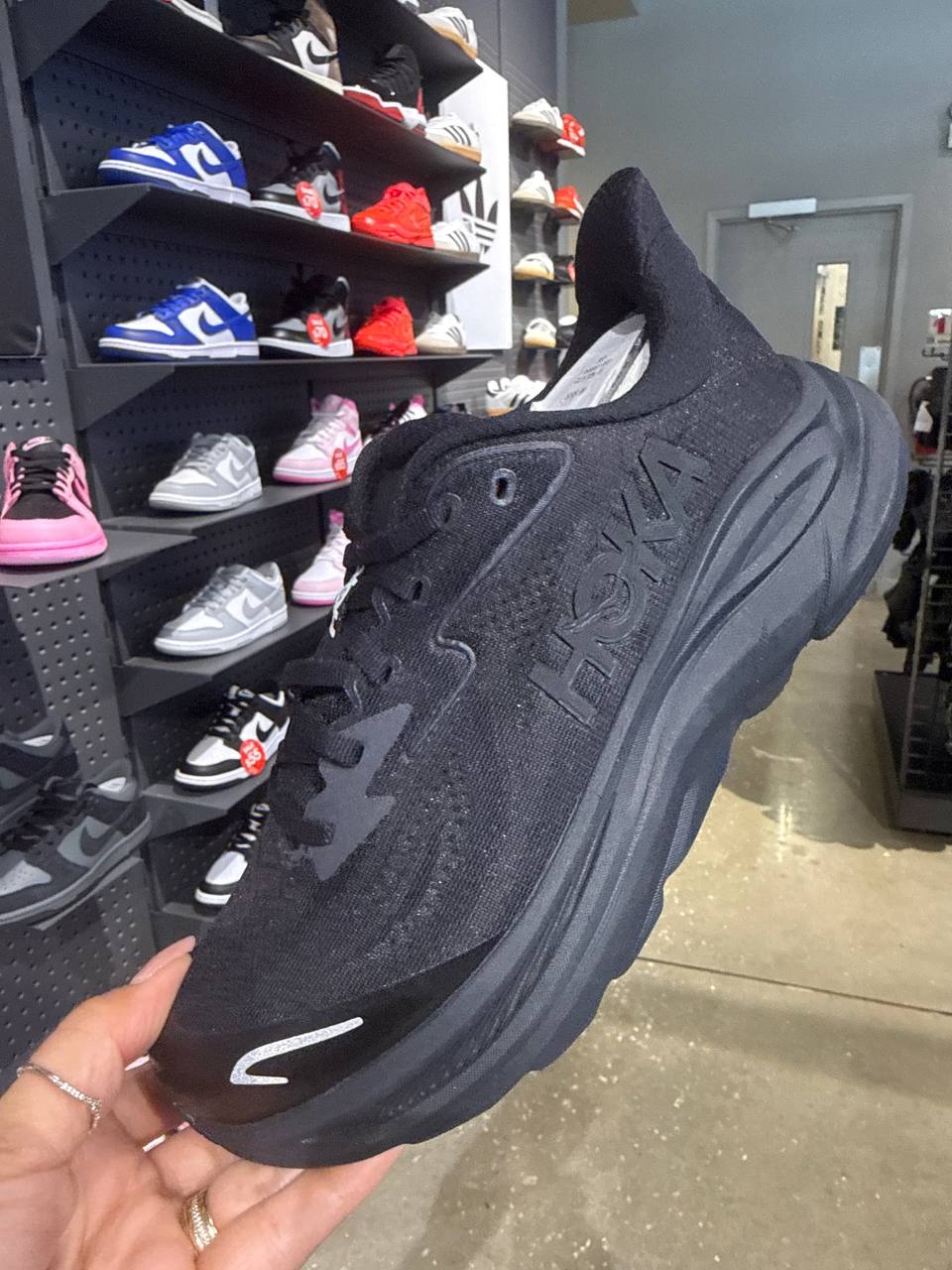 tênis KIDS número Americano  HOKA