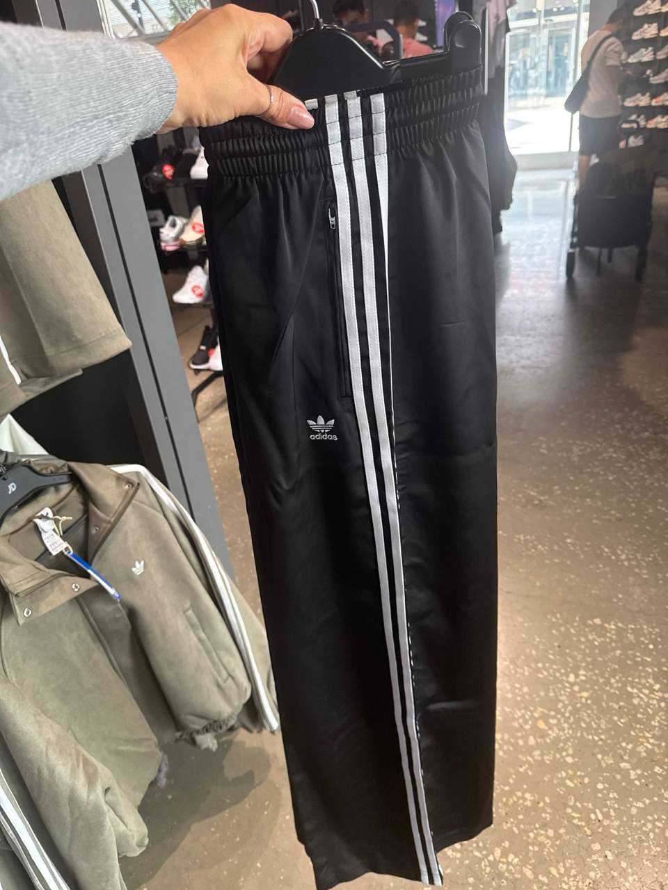 Adidas vestuário