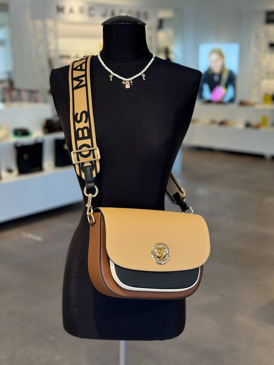 Bolsa crossbody grande
