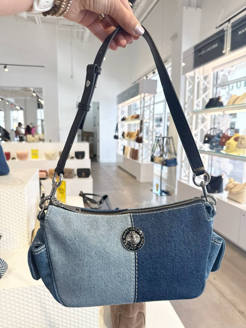 Bolsa M com alça ajustável
