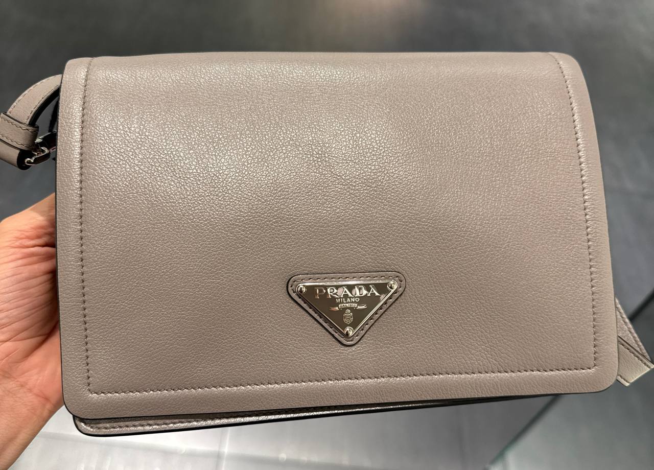 CROSSBODY