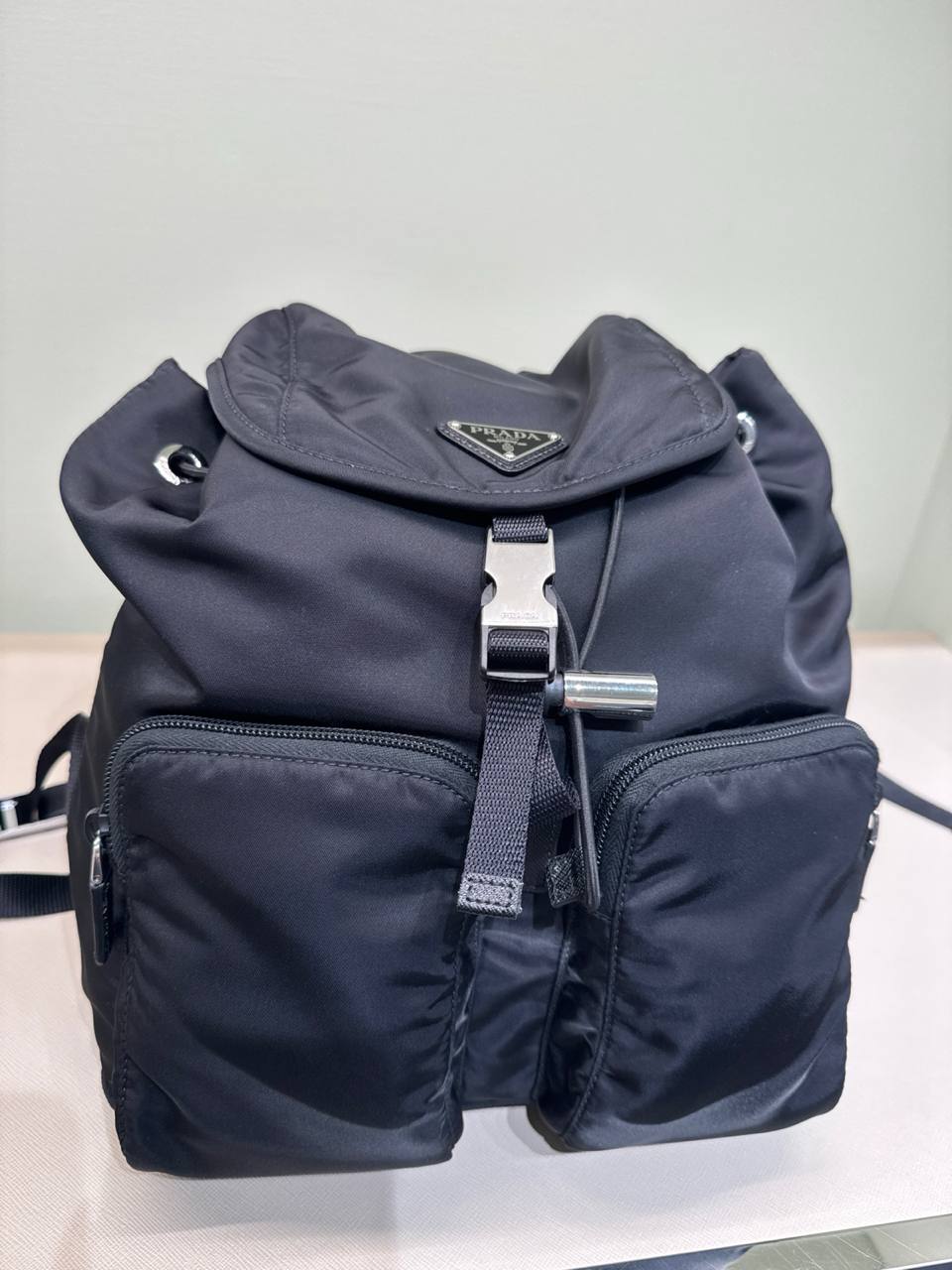 material da mochila nylon cabe iPad 8’