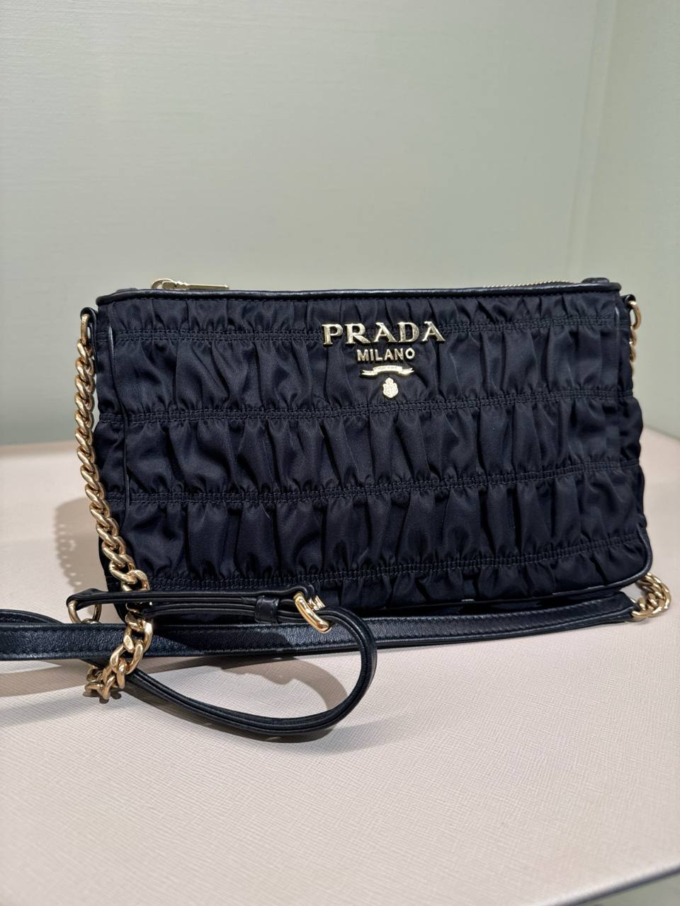material da bolsa nylon  CROSSBODY
