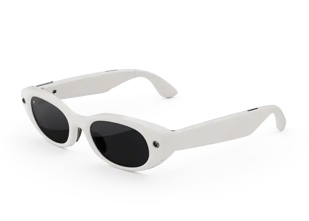 Starfire Kylie Edition - Frame color (Ivory), Lens color (Black)