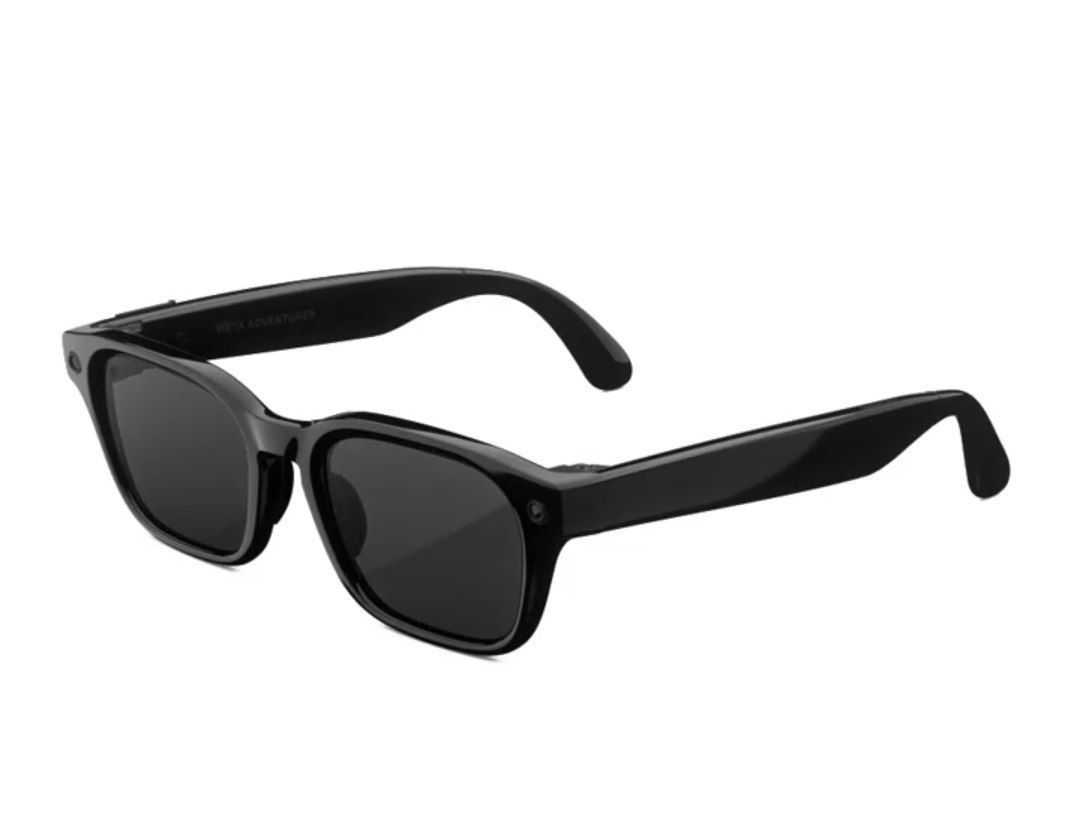 Adventurer - Frame color (Classic Black), Lens color (Clear to Grey Transitions)