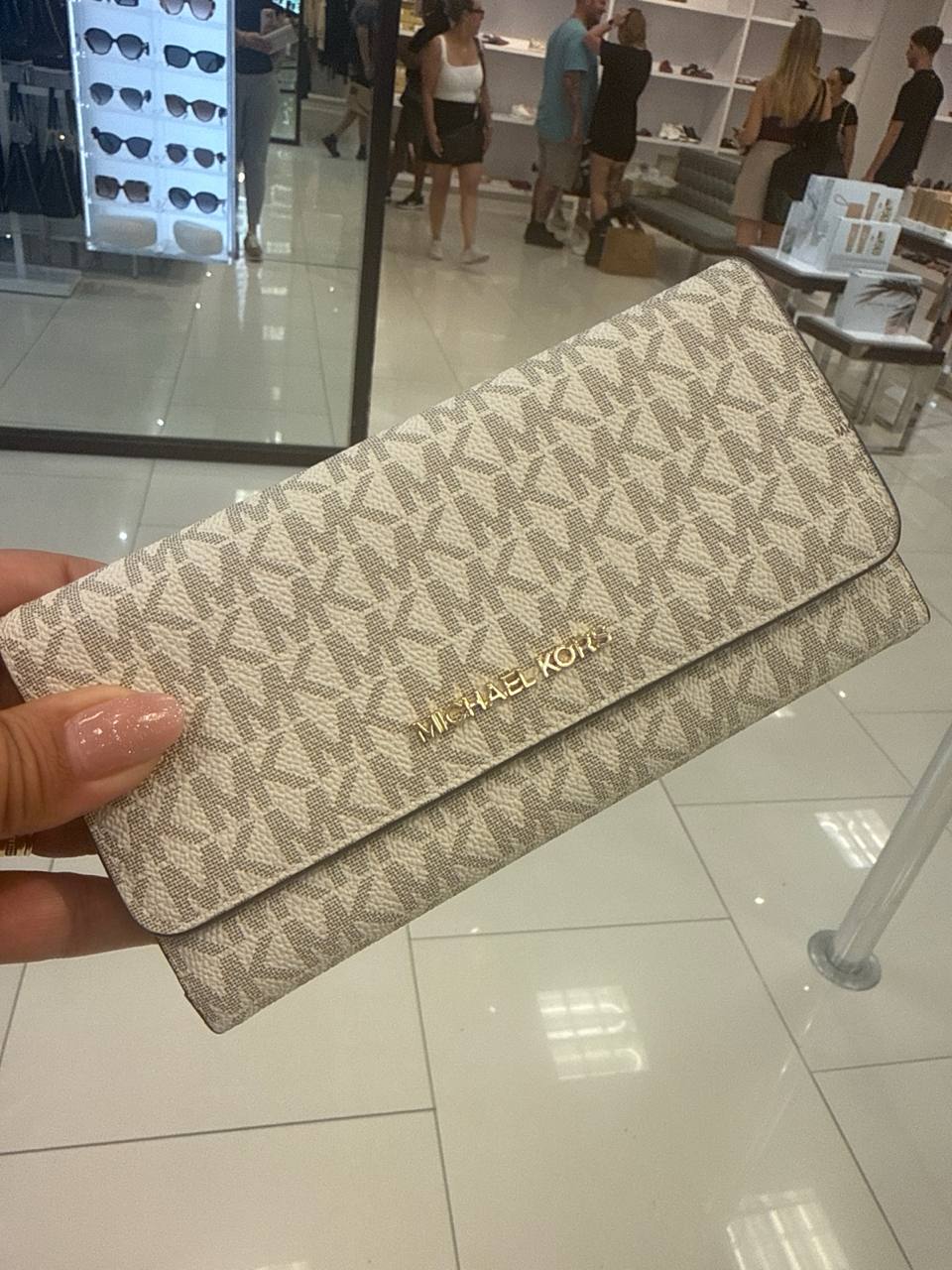 TRIFOLD Grande