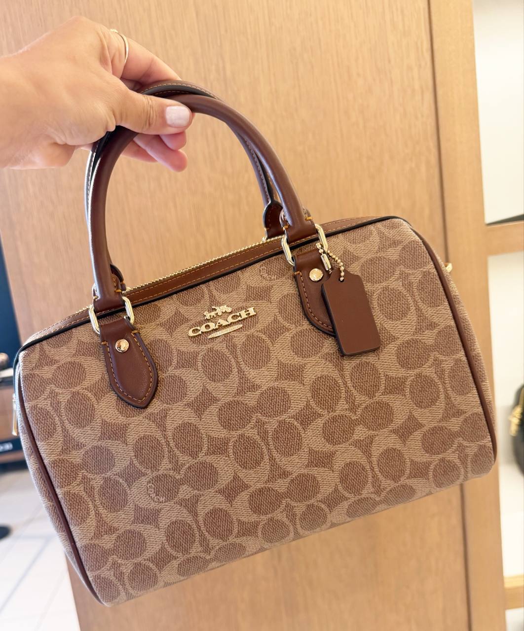 Bolsa Baú com alça crossbody
