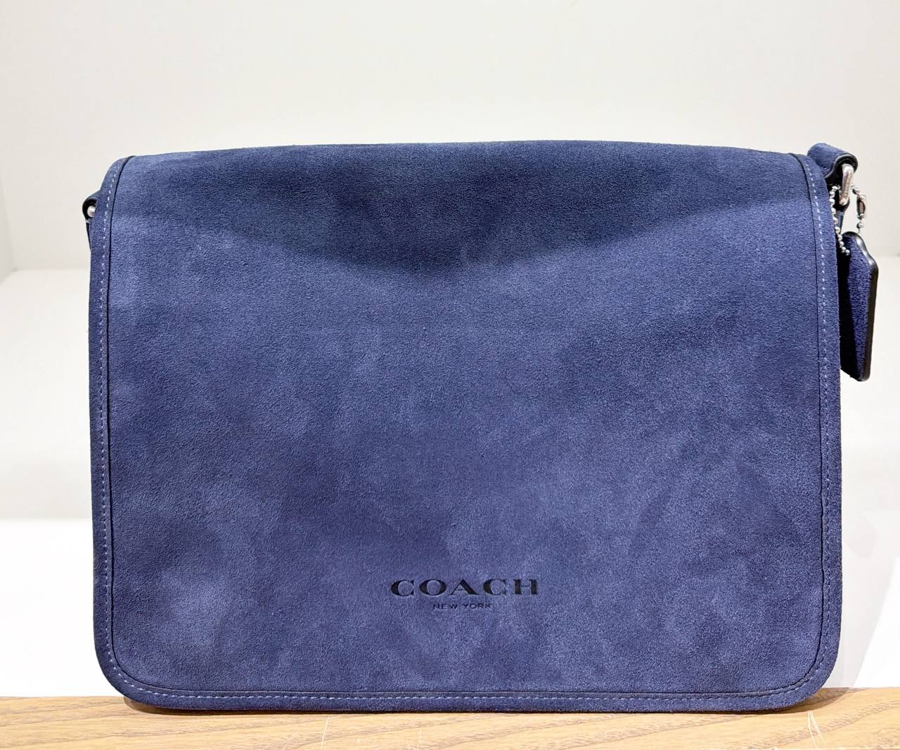 colby messenger bag 32