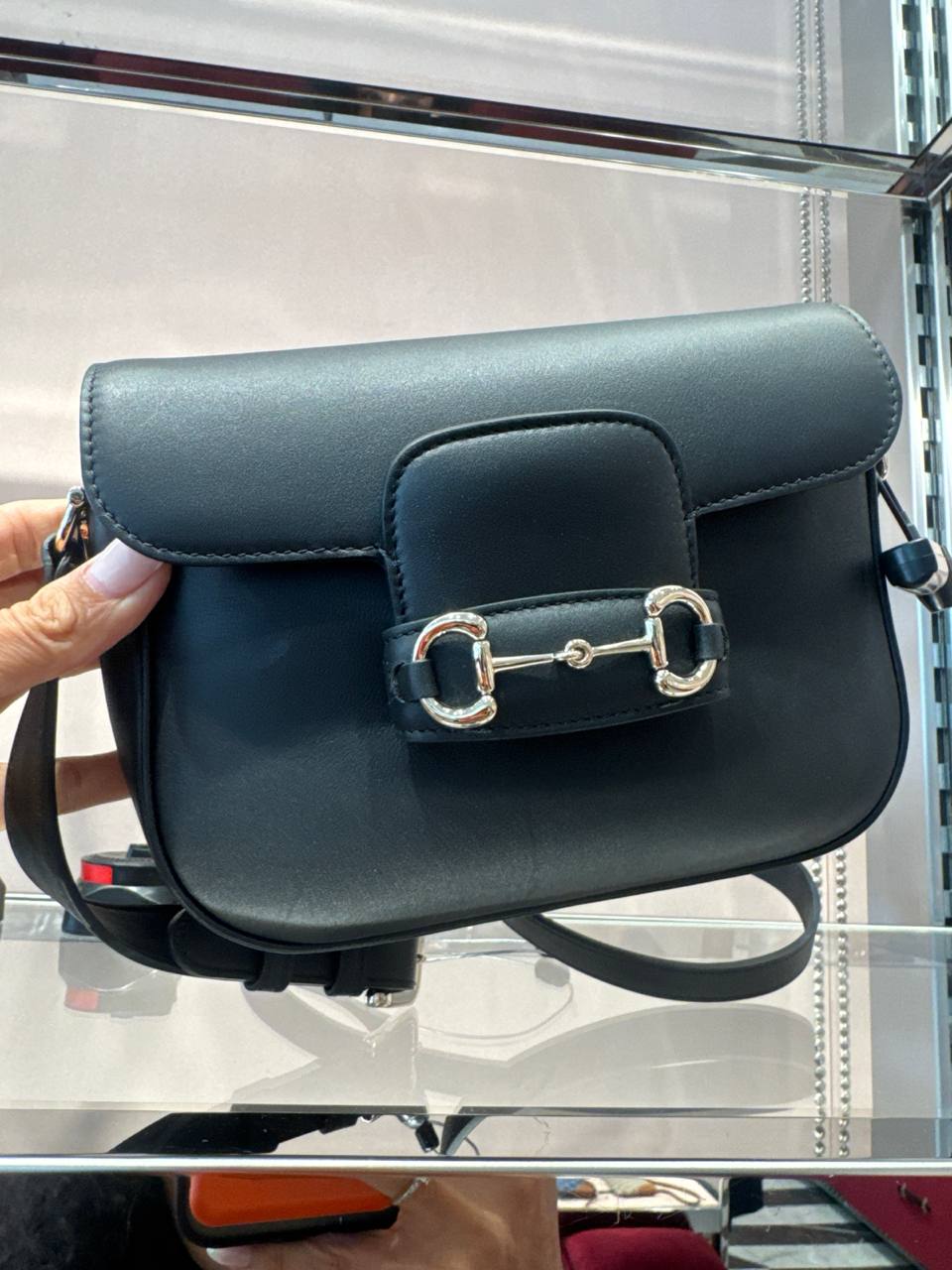 CROSSBODY