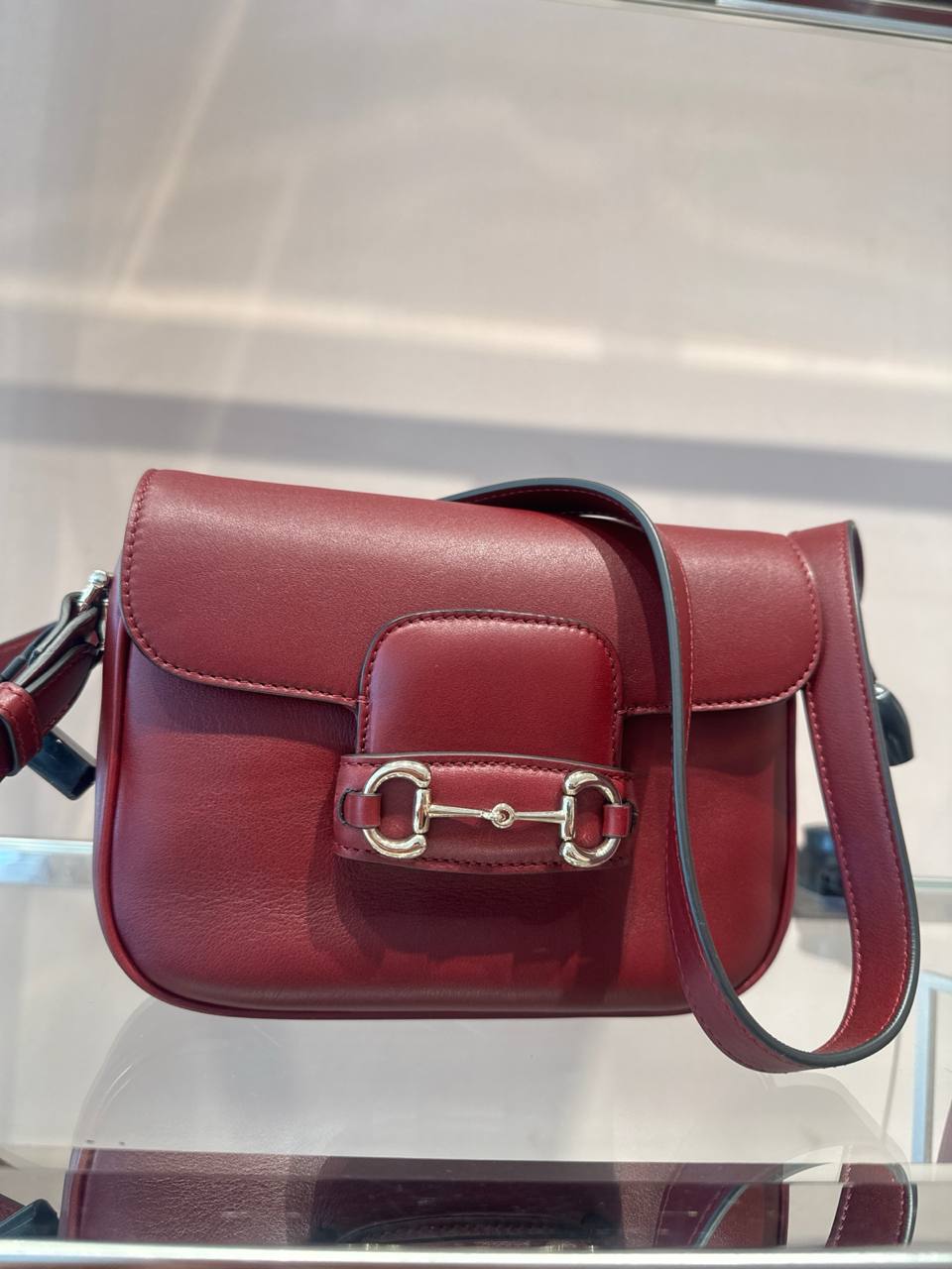 CROSSBODY