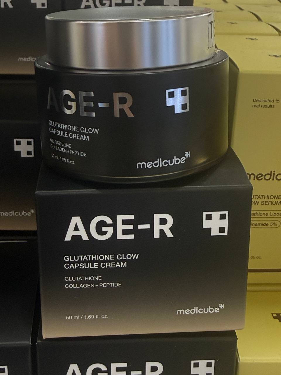 Medicube AGE-R Glutathione Glow Capsule Cream / Creme facial em cápsulas. | 50ml