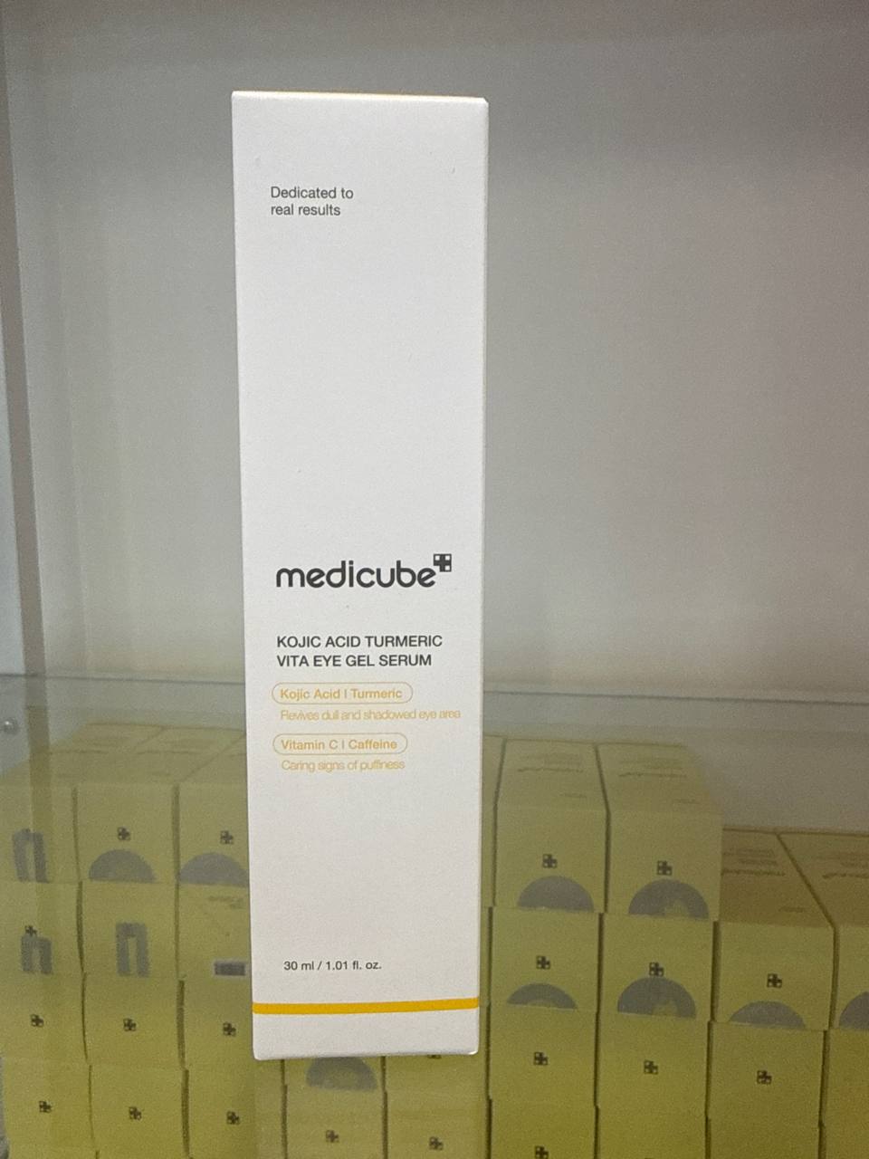 Medicube Kojic Acid Turmeric Vita Eye Gel Serum para a área dos olhos. | 30ml