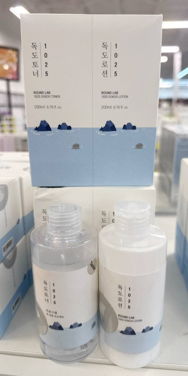 ROUND LAB - 1025 DOKDO LOTION - loção hidratante leve projetada para peles sensíveis.